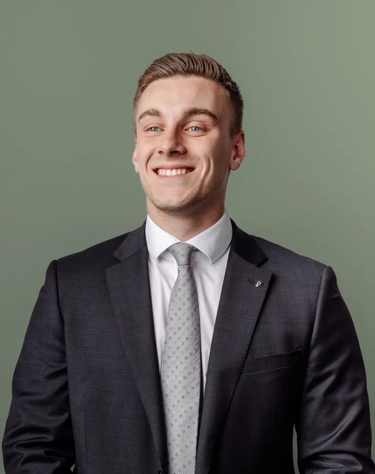 Jackson Pinchbeck Sales Partner to Jimmy Wu