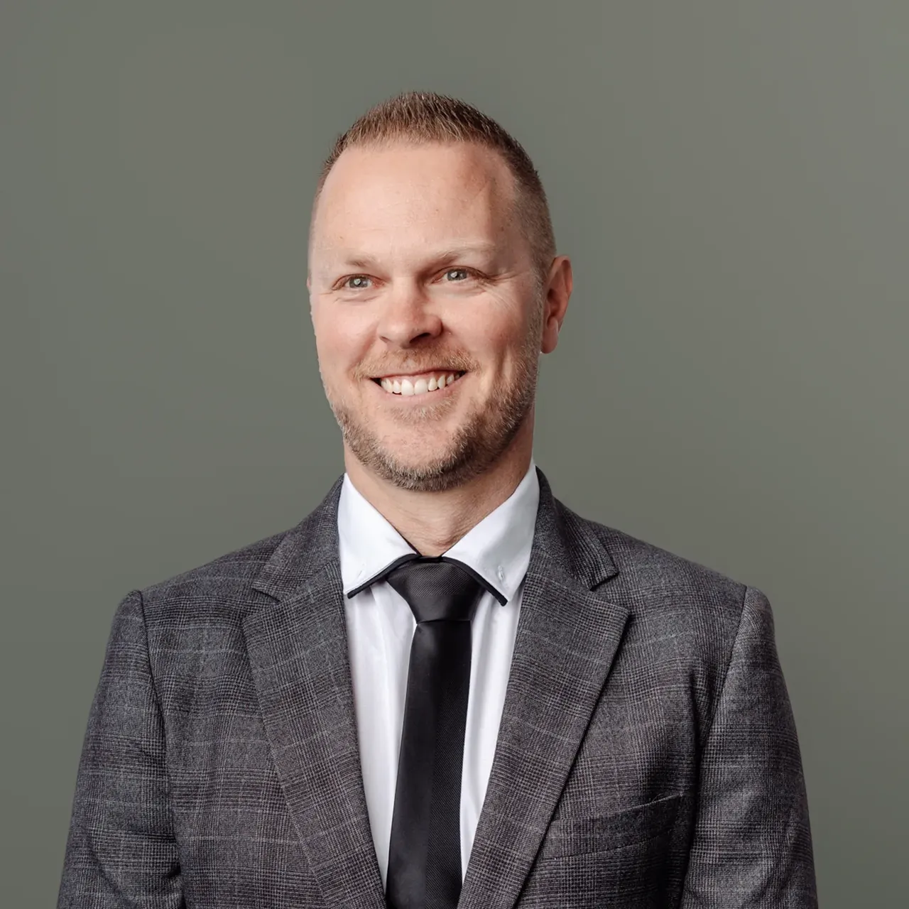 Scott Harrison Business Manager