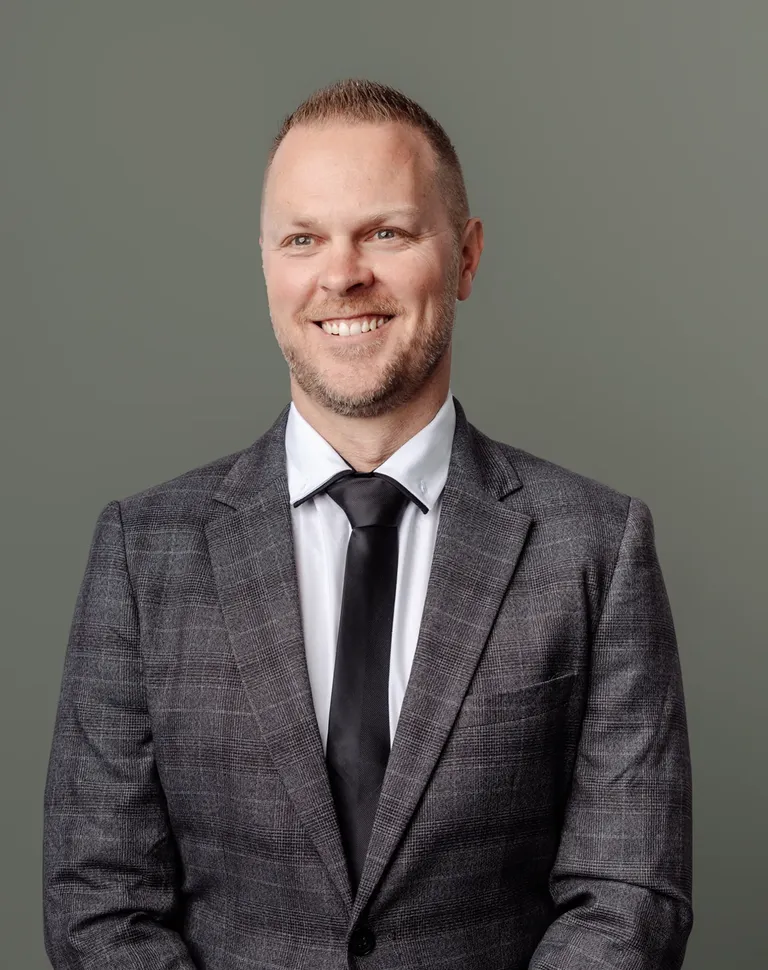 Scott Harrison Business Manager