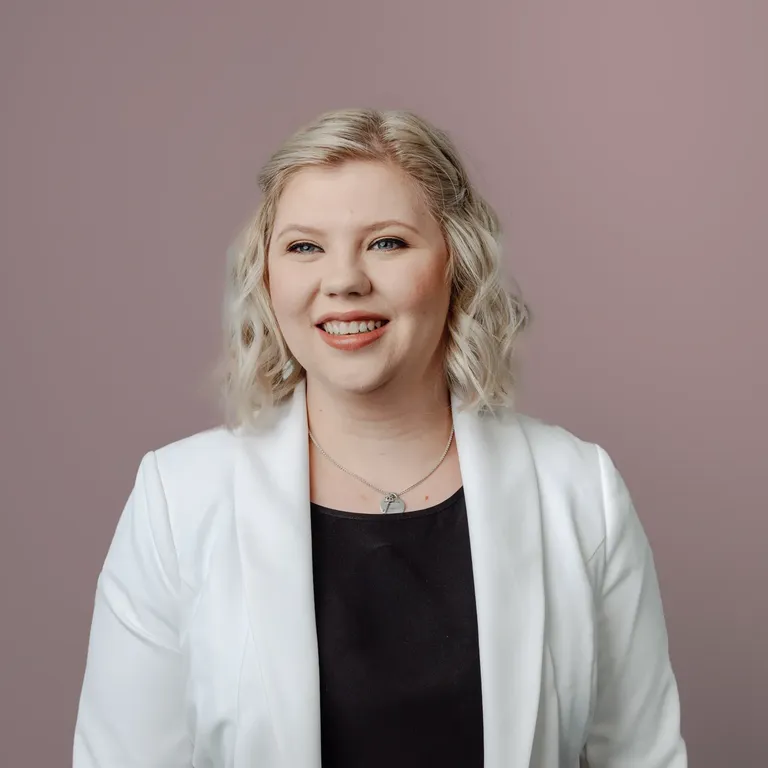 Peta Stefanovic Operations Admin