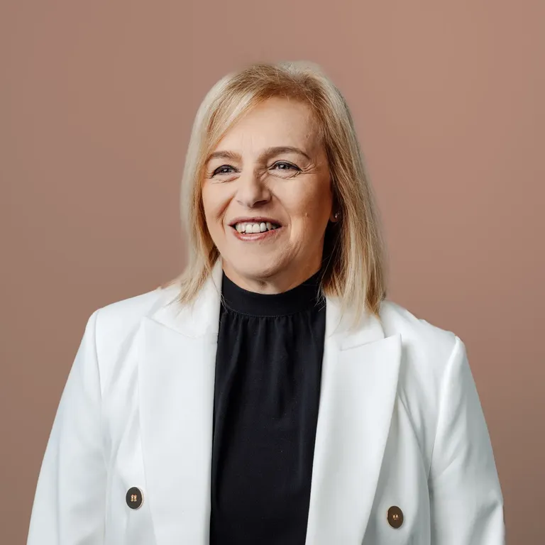 Sue Stentiford Leasing Partner