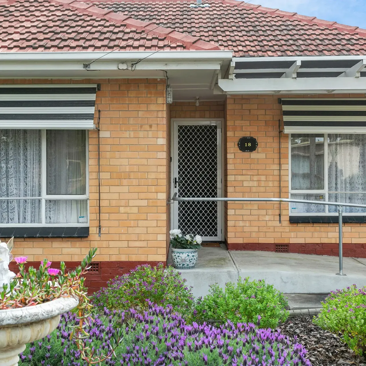 18 Warrigal